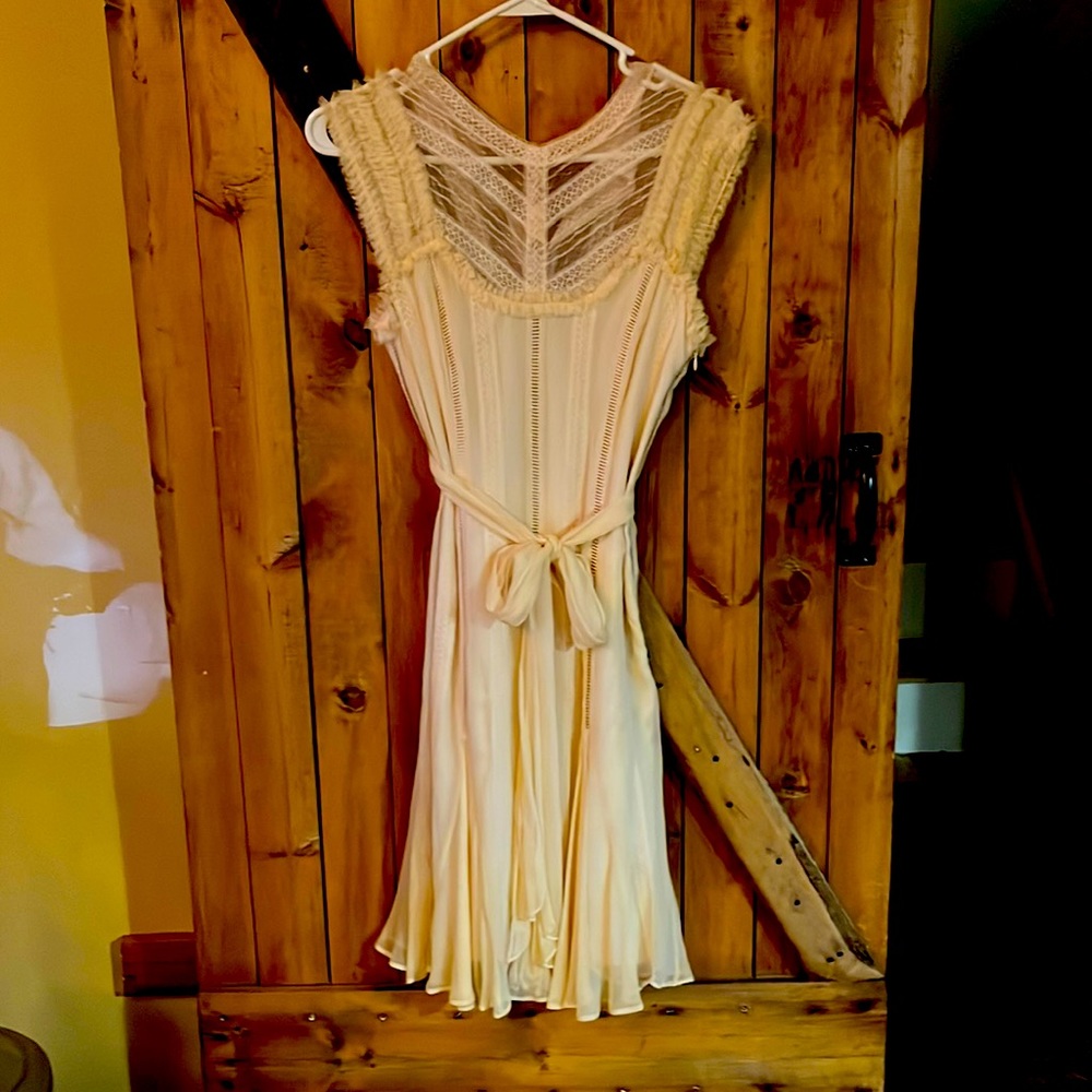 BCBGMax Azria Midi Cream silk Dress Size 2